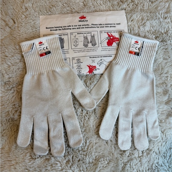 Other - NoCry White Safety Gloves